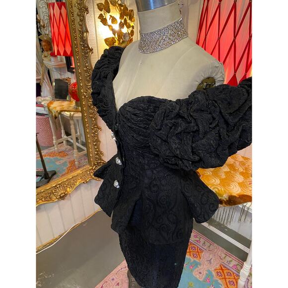 vintage 1980s black brocade 2 piece cocktail suit raul blanco s/m statement 80s - Picture 13 of 13